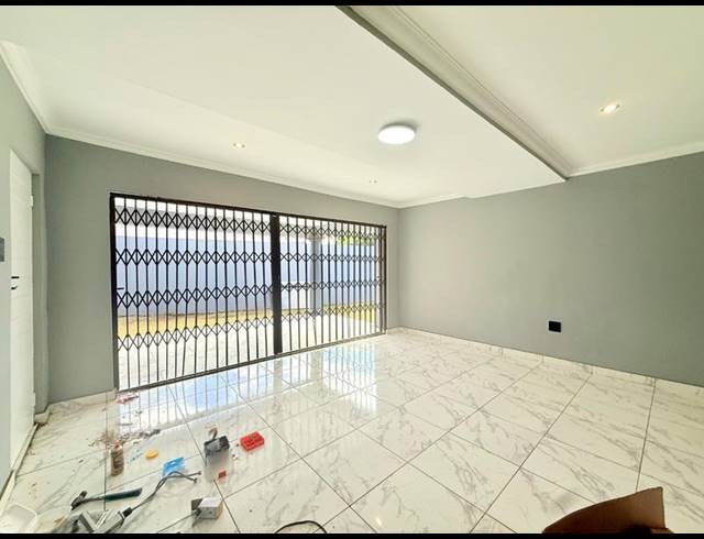 3 BEDROOM HOUSE FOR SALE IN VANDERBIJLPARK CW 4